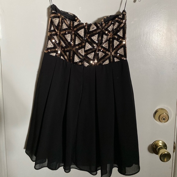 Mini sequence dress - Picture 2 of 2